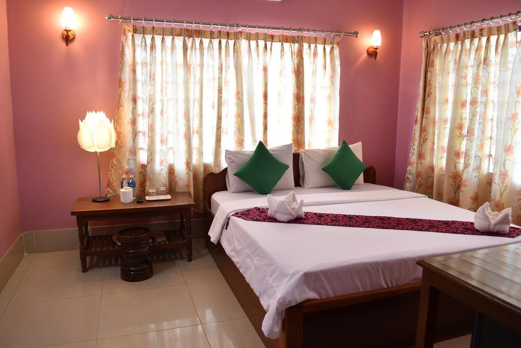 Ta Som Guesthouse & Tour Services Siem Reap Bagian luar foto