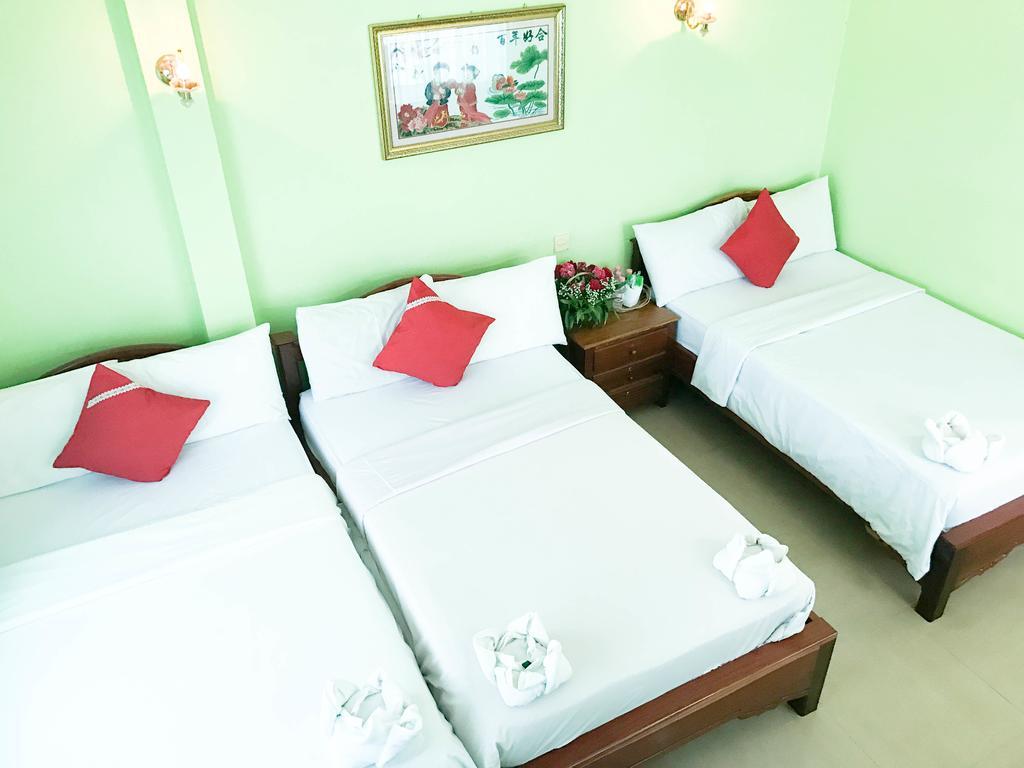 Ta Som Guesthouse & Tour Services Siem Reap Bagian luar foto