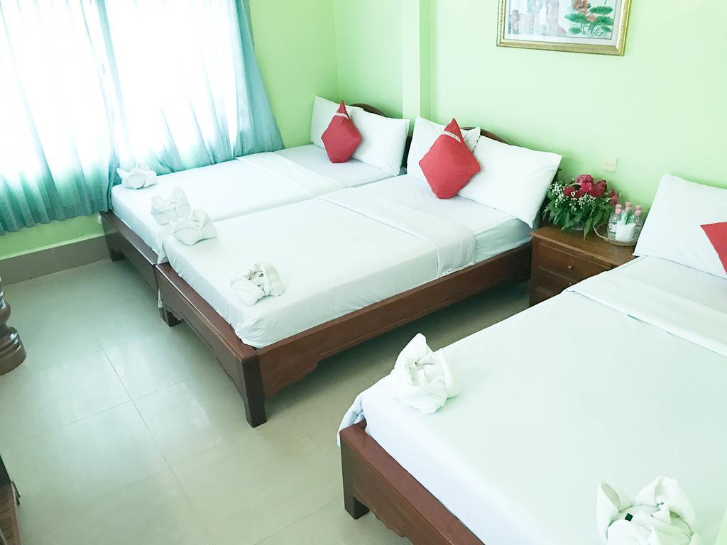 Ta Som Guesthouse & Tour Services Siem Reap Bagian luar foto